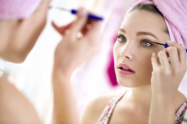 How to get fuller lashes by barbies beauty bits