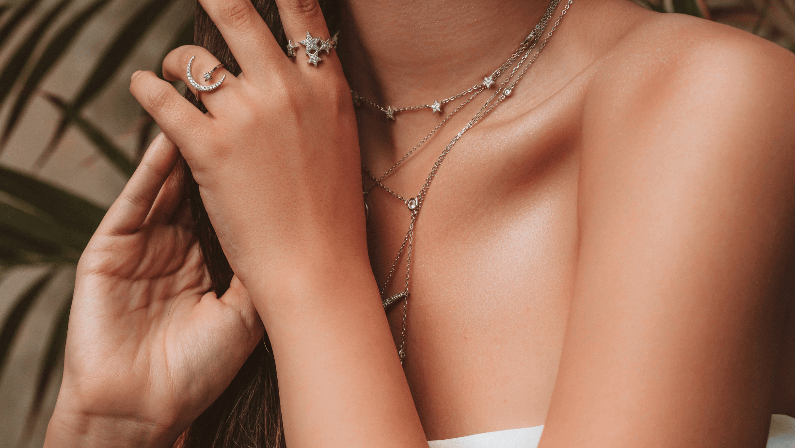 the-dos-and-donts-of-jewelry-shopping-barbies-beauty-bits the-dos-and-donts-of-jewelry-shopping-barbies-beauty-bits